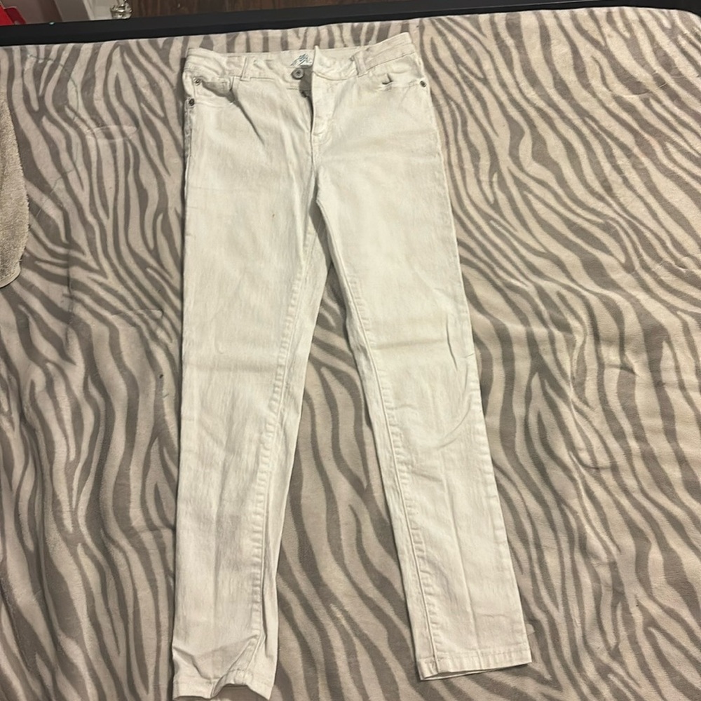 white skinny jeans